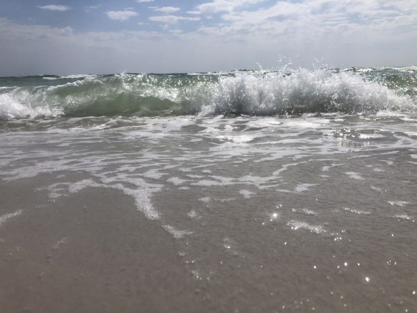 Wellen am Strand von Dueodde
